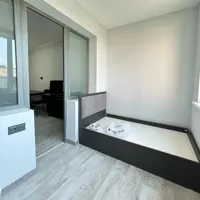 3 սենյականոց բնակարան, Ռայնիսի Փողոց Քանաքեռ-Զեյթունում, 55 քմ, քարե շենք