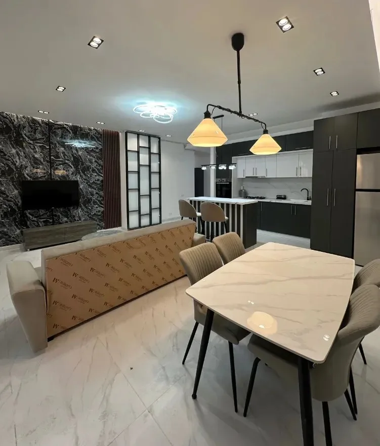 3-Bedroom Apartment in New Building on Upper Forest Street in the Center, 90 sq.m, 2/5 Floor