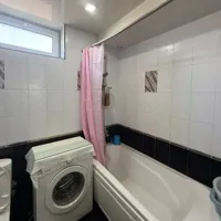 Երեք հարկանի քարե տուն 24-րդ փողոցում Ջրվեժում, 220 քմ, 550 քմ հողի վրա, 3+ սանհանգույց
