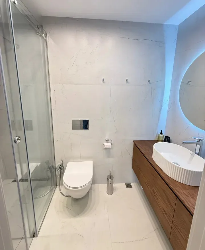 2-bedroom apartment in a new building on Upper Forest Street in the center, 60 sqm, 2/5 floor