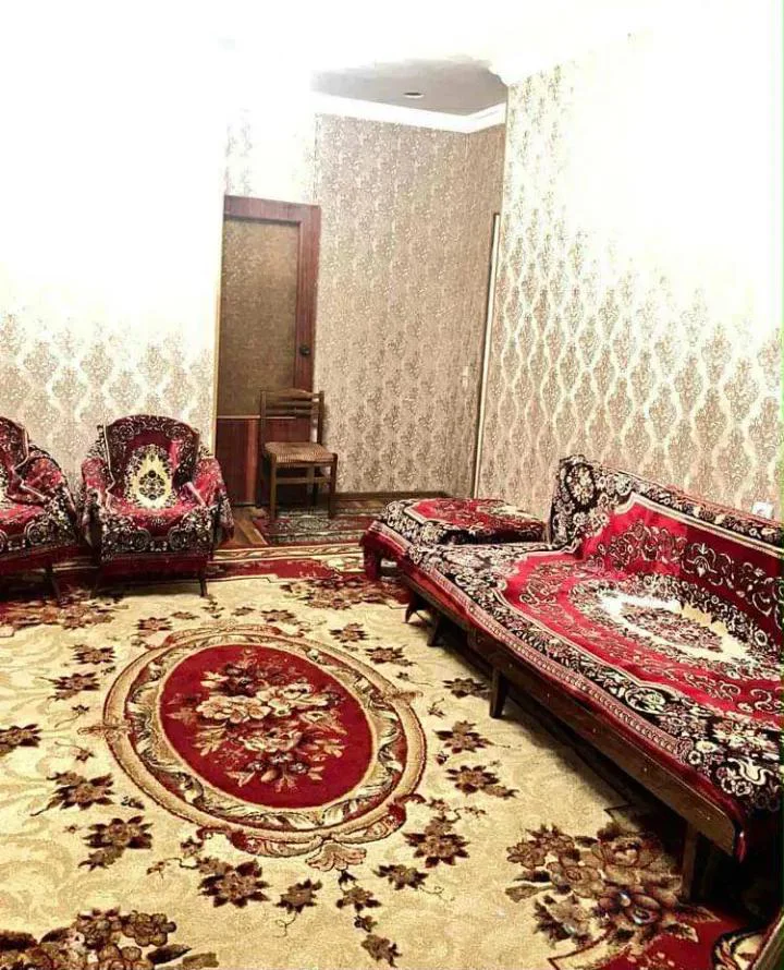 2-Bedroom Apartment on Grigor Lusavorich Street in Vanadzor, 49 sq m, High Ceilings, Stone Building