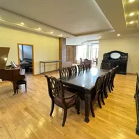 5 սենյականոց բնակարան նորակառույց շենքում, Azatutyan avenue կենտրոնում, 250 քմ, նախավերջին հարկ