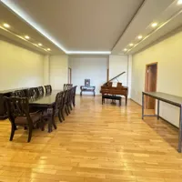 5 սենյականոց բնակարան նորակառույց շենքում, Azatutyan avenue կենտրոնում, 250 քմ, նախավերջին հարկ