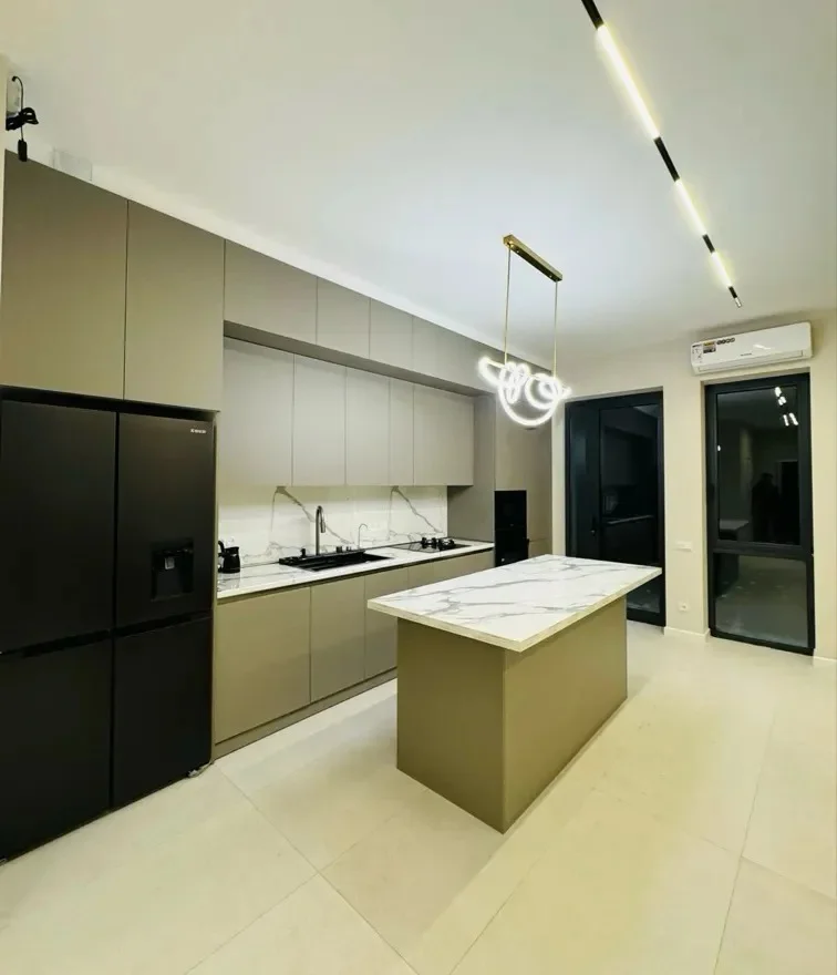 Երկու հարկանի թաունհաուզ, Paruyr Sevak Block 15th Street 1st Lane Ավանում, 180 քմ, 200 քմ հողի վրա