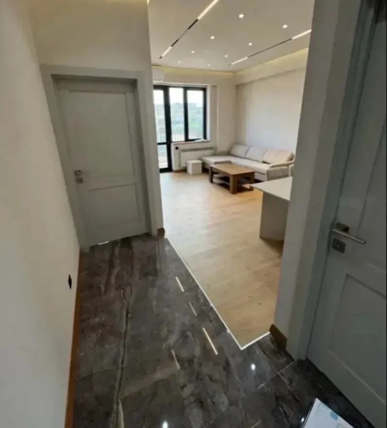 3-bedroom apartment in a new building on Sayat-Nova Avenue in the center, 84 sq m, 5th/13th floor
