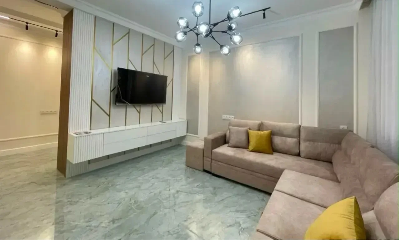 3 սենյականոց բնակարան Բագրատունյաց փողոցի 4-րդ նրբանցքում Շենգավիթում, 80 քմ, 2/5 հարկ