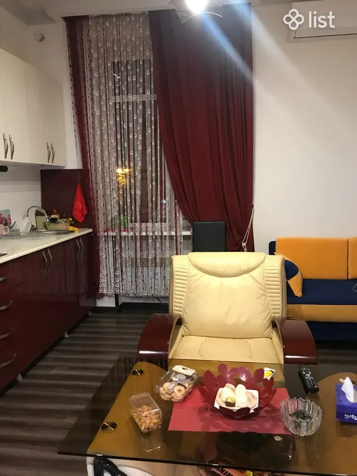 2 սենյականոց բնակարան Կիևյան փողոցի 1-ին նրբանցքում Արաբկիրում, 40 քմ, 2/5 հարկ, բարձր առաստաղներ