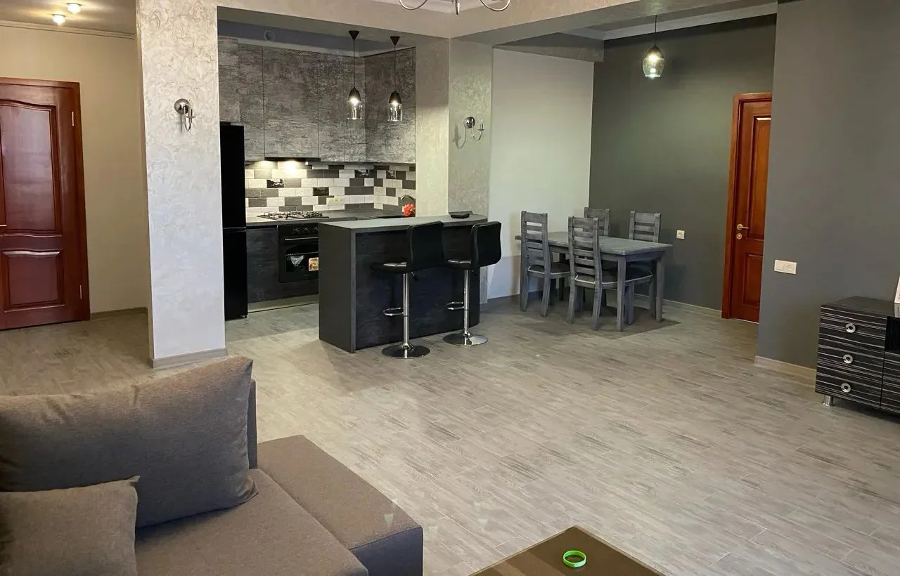 3 սենյականոց բնակարան նորակառույց շենքում Բագրևանդի փողոցում Նոր Նորքում, 75 քմ, 2/11 հարկ