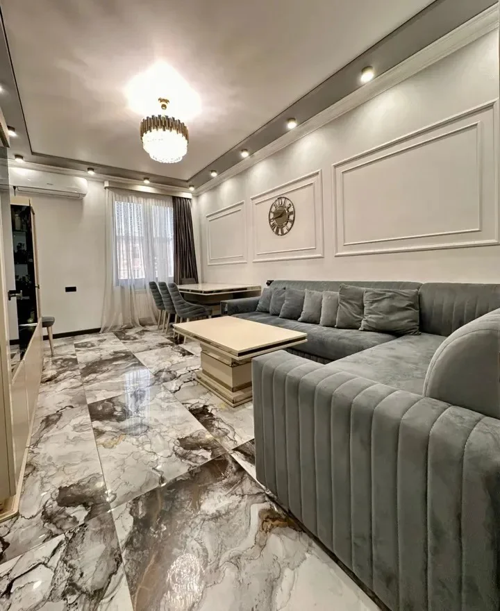3-bedroom apartment on Arshakuinyats Avenue in Shengavit, 80 sqm, penultimate floor, stone building