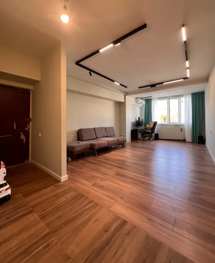 2-Bedroom Apartment on Rafael Lemkin Street in the Center, 75 sq m, 7th floor of 9-story building, High ceilings