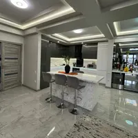 3 սենյականոց բնակարան նորակառույց շենքում Պարոնյան փողոցում կենտրոնում, 130 քմ, 9/18 հարկ