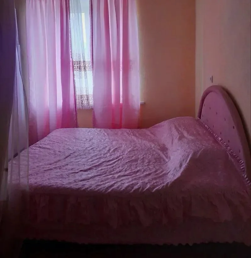 1 սենյականոց բնակարան Երևանյան խճուղիում Մերձավանում, 35 քմ, բարձր առաստաղներ